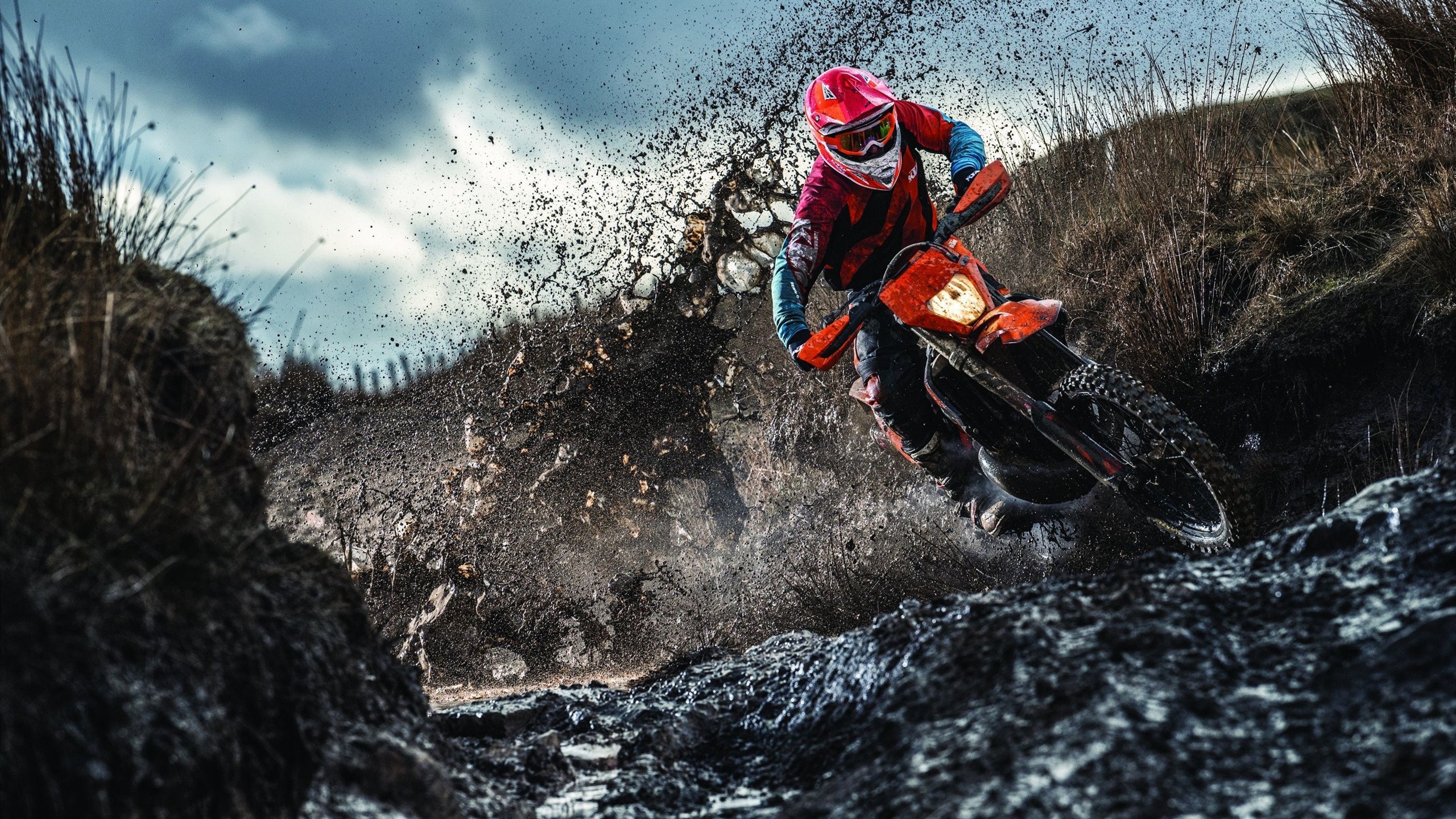 哥伦比亚女足在巴黎奥运会比赛中以3-1击败巴西，哥伦比亚踢巴西